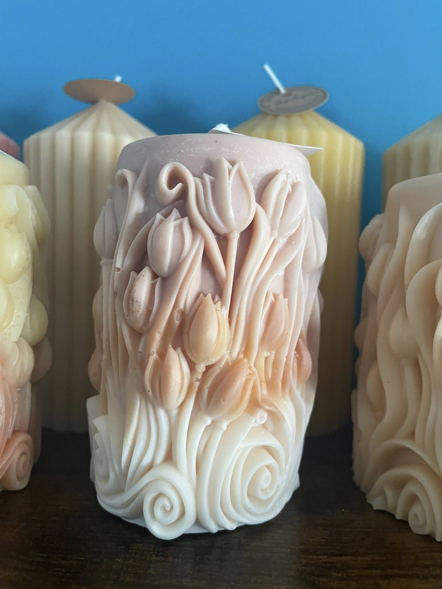 Tricolor tulip candle